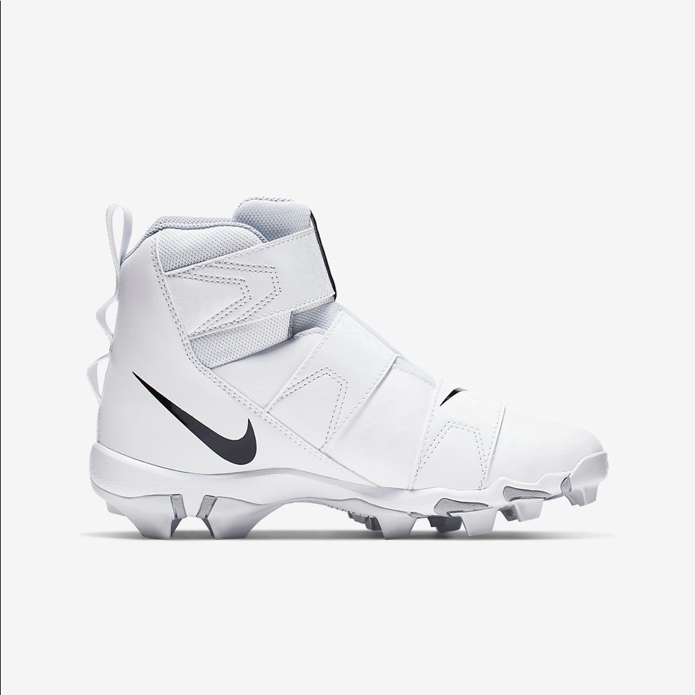 Nike Force Savage 2 Shark Youth Size 3 New in Box